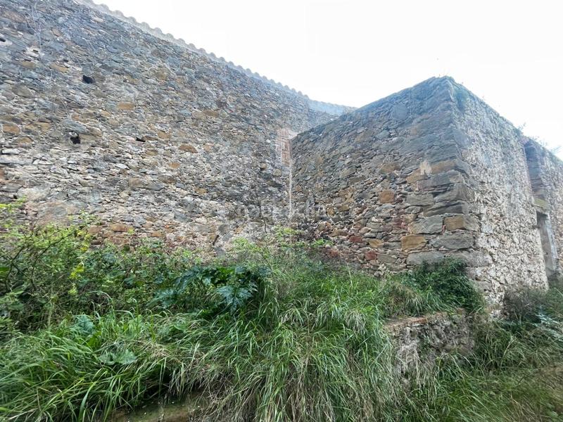 Foto d20f726e-61a6-40b8-bd39-27165f72b650. Terreno residenziale in Celrà