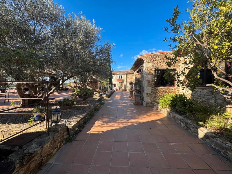 Foto 6d7d187f-8a8f-443f-bc3c-6d810996385d. Bauernhof mit kamin heizung parking pool in Peralada