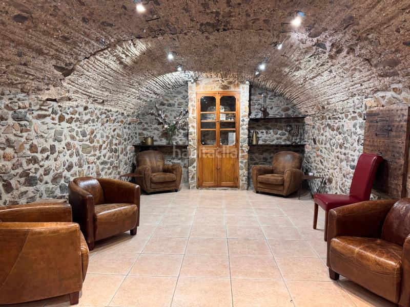 Foto b21fe573-f5c3-4622-8620-e2f190124c06. Bauernhof mit kamin heizung parking pool in Peralada