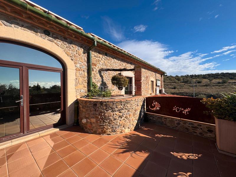 Foto d0c74441-706d-4e3e-bb35-8db5df6ccffb. Bauernhof mit kamin heizung parking pool in Peralada