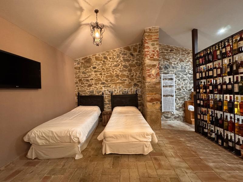 Foto f1ffdd48-06ea-42d0-8e1a-3162c77756cb. Bauernhof mit kamin heizung parking pool in Peralada