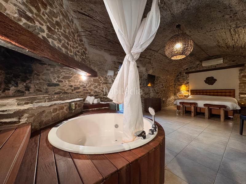 Foto ff1c654b-1685-444f-b23a-a67c54c08fa7. Bauernhof mit kamin heizung parking pool in Peralada