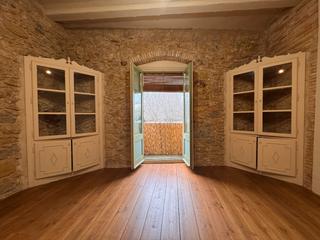 Pis  Avinguda josep irla. Baix empordà, la bisbal de empordà, estudio de estilo rústico