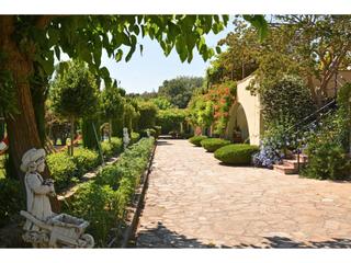 Casale  Avinguda del bell-lloc. Baix empordà, santa cristina d’aro, masia.