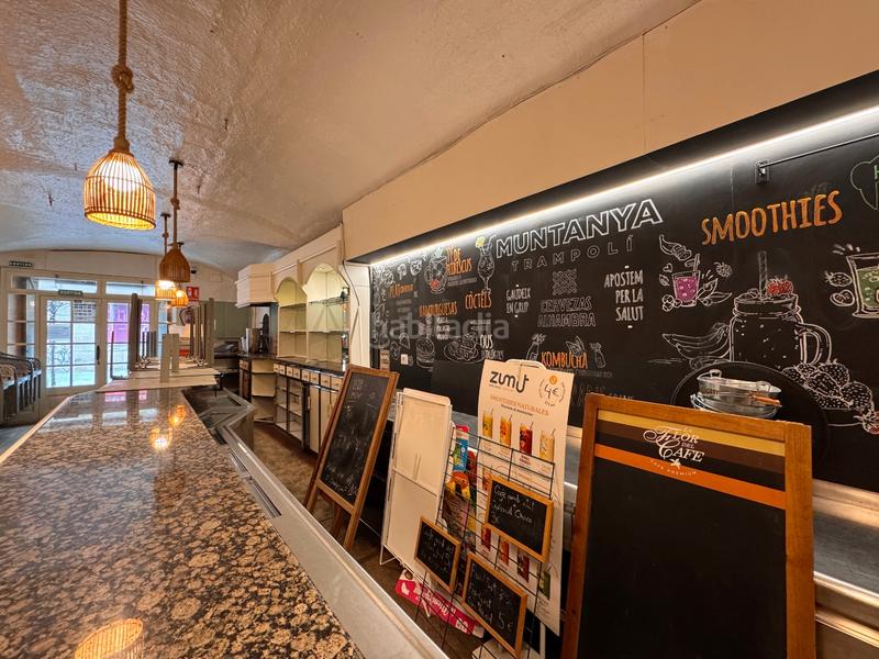 Foto 21964efc-07cc-4a4c-b781-dc8285cc633a. Traspàs local comercial a carrer ample 19 a Bisbal d´Empordà (La)