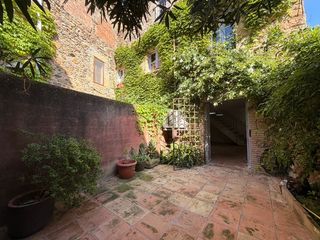 Masia a Carrer de la Riera