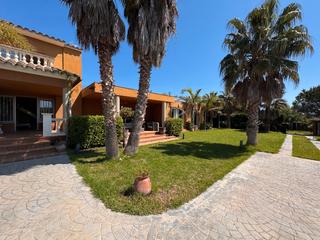 Casa  Passatge riera bell-lloc. Baix empordà, afueras palamós, casa.