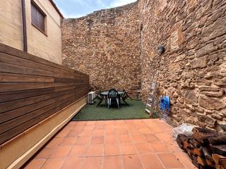 Casale in Carrer llabià 14. Baix empordà, gualta, casa de pueblo de piedra.