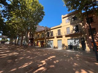 Casa  Passeig marimon asprer. .baix empordà, la bisbal de empordà, edificio: local comercial +