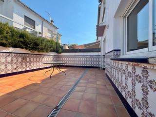 Casa  Passatge sant briu-73. .alt empordà, l’escala, casa