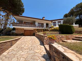 Maison  Carrer ridaura. .baix empordà, mont ras, casa unifamiliar a cuatro vientos.
