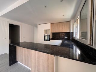 Flat in Carrer roger de lloria 26. Baix empordà, palamos, piso con garaje a 5 minutos de la playa