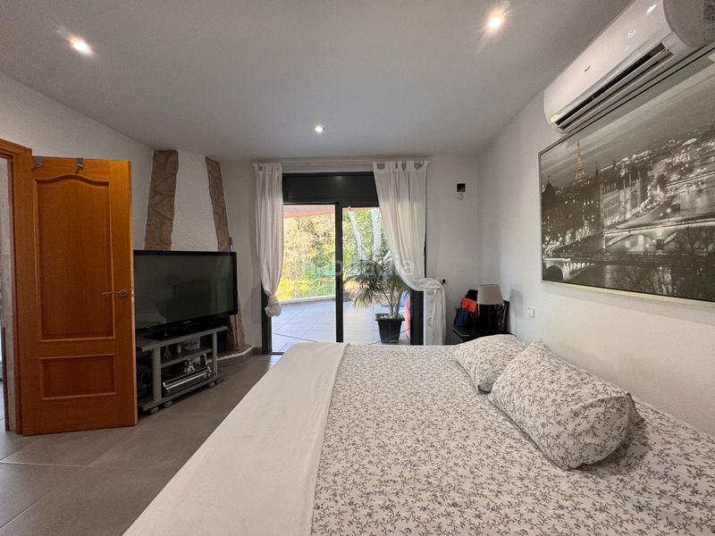 Foto 125d1540-1c4b-4edf-9aac-d065e3a2c39c. Casa con camino riscaldamento parcheggio piscina in Pals