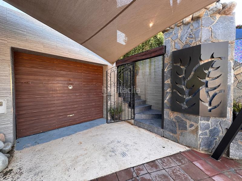 Foto ccab2aa9-b320-4239-be23-29fe3699e37c. Casa con camino riscaldamento parcheggio piscina in Pals