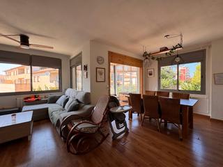 Piso en Avinguda de girona 51. Alt empord, la escala, piso.