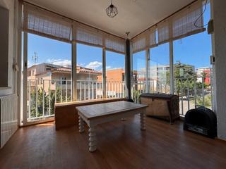 Appartement à Avinguda de girona 51. Alt empordà, la escala, piso.