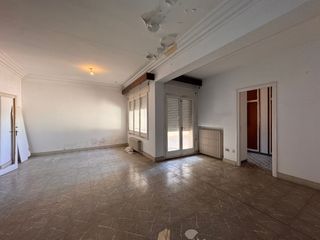 Maison  Carrer de la porta nova. .baix empordà, torroella de montrgí, casa con gran patio posteri