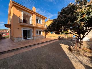 Haus  Carrer rissec. Baix empordà, mont ras, casa unifamiliar