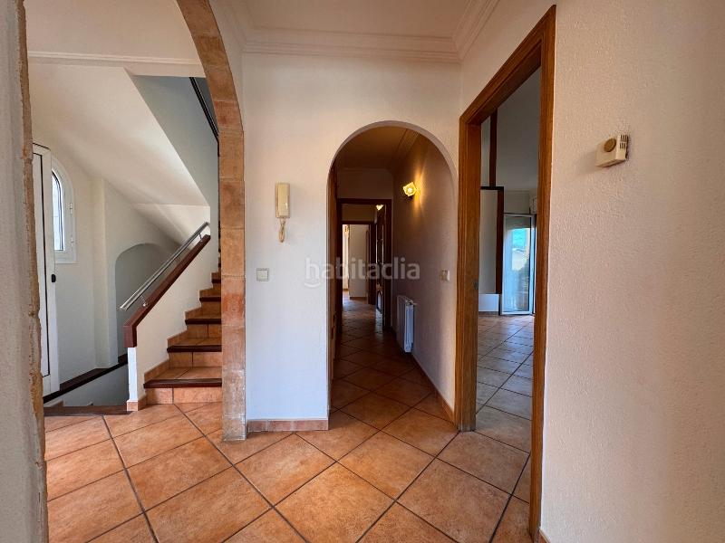 Foto f5b225ad-0b17-40e4-bcfb-5dfccb5f2b94. Casa amb calefacció aparcament a Mont-ras