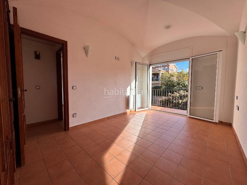 Foto f88a708f-49cc-4a04-9c35-41bfda55ae86. Casa amb calefacció aparcament a Mont-ras