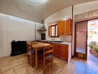 Maison  Carrer nou. Baix empordà, la bisbal d’empordà, casa