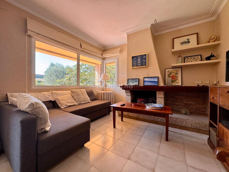 Foto 864db6e9-5c29-4743-93c1-b023fe925ae0. Rent house with fireplace heating parking pool in Regencós