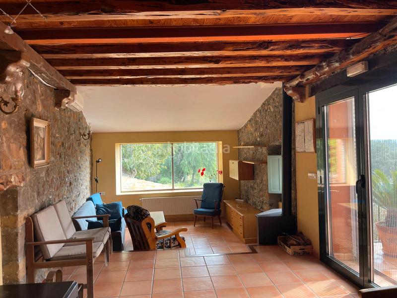 Foto aa661502-fb7c-47ec-9ece-12f98edfd434. Miete haus mit kamin heizung parking pool in Garrigàs