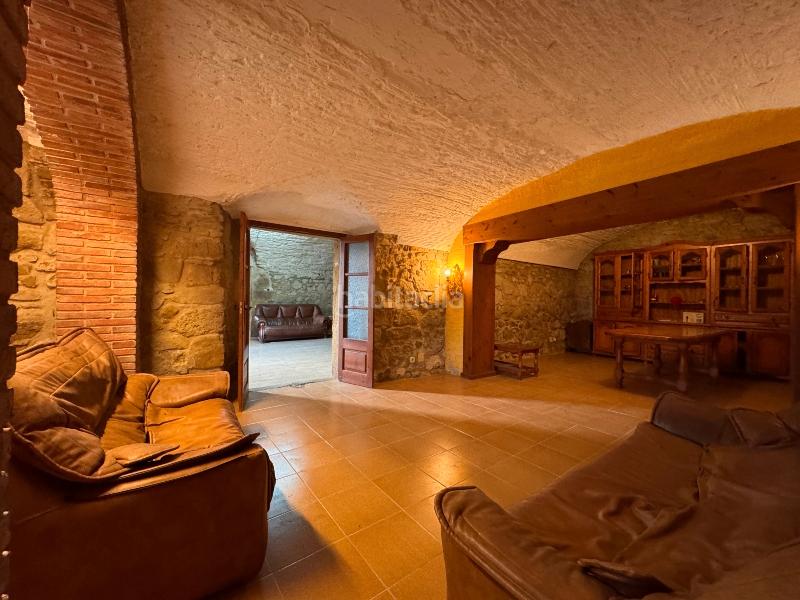 Foto 467746a9-e2af-431e-a44b-33ed4ecefad1. Bauernhof in carrer montseny 14 in Corçà