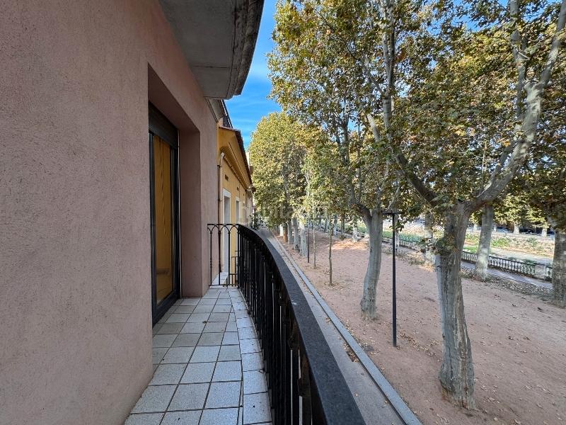 Foto b97da1a7-0ff7-4958-bb86-5b44e9700703. Location bureau dans carrer de l'aigüeta 125 dans Bisbal d´Empordà (La)