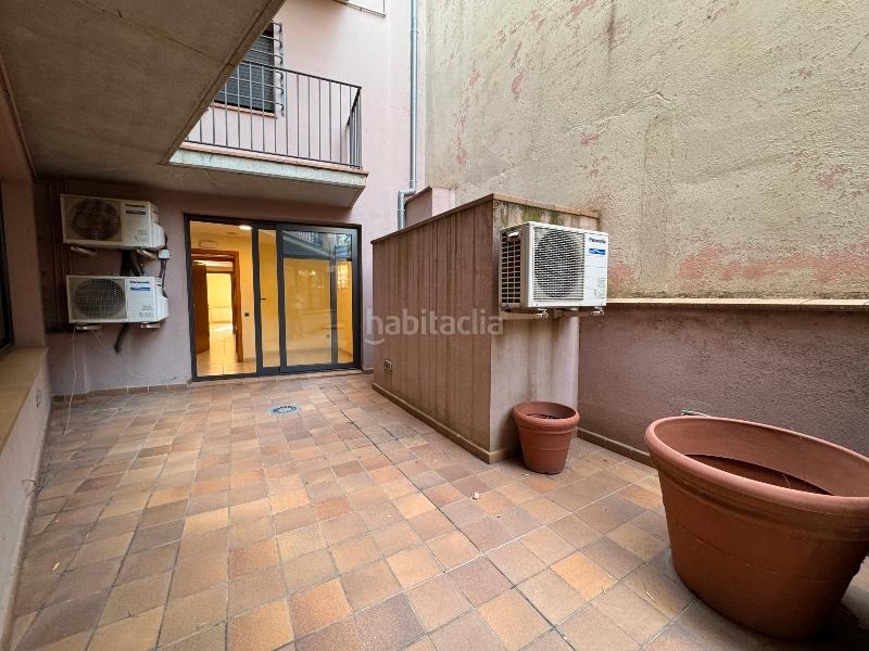 Foto bc6e9406-6874-4528-927b-b62c29c8cdae. Location bureau dans carrer de l'aigüeta 125 dans Bisbal d´Empordà (La)