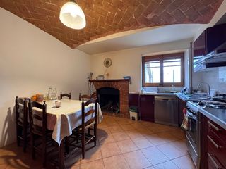 House  Vial camino. Baix empordà, castell d’empordà, manso para rehabilitar.