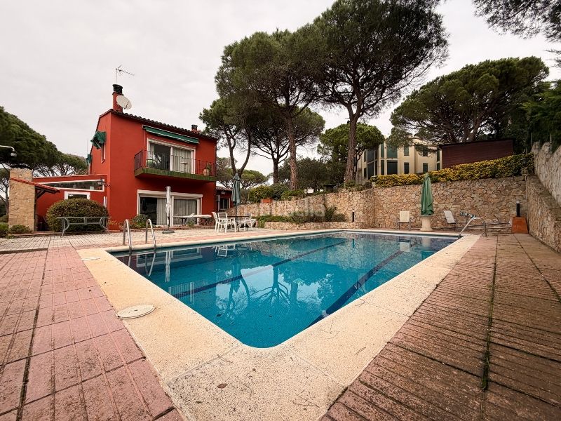 Foto 1716a27d-3a5b-4ae9-91d7-d9e039e701c2. Casa amb xemeneia calefacció piscina a Calella de Palafrugell