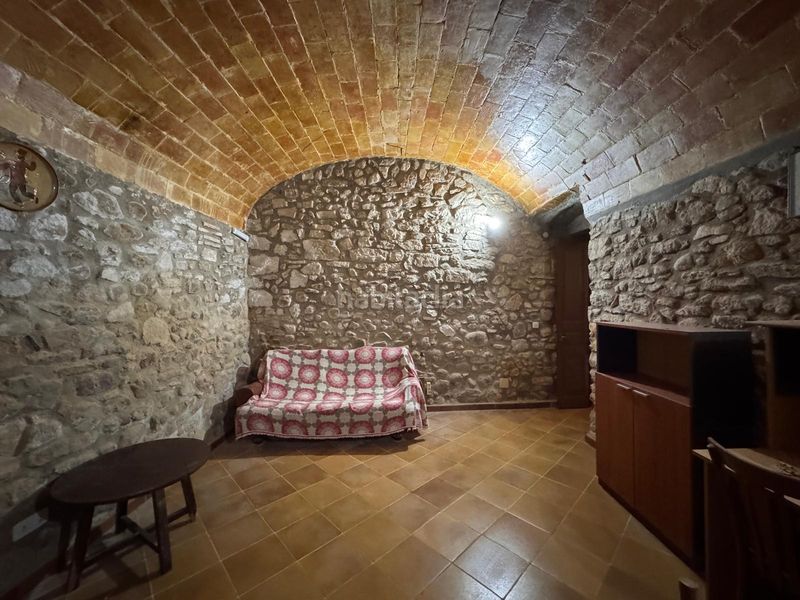 Foto 4da6a2d5-f1d0-4087-827f-9e8ae0fcdd6f. Casa amb xemeneia aparcament a Corçà