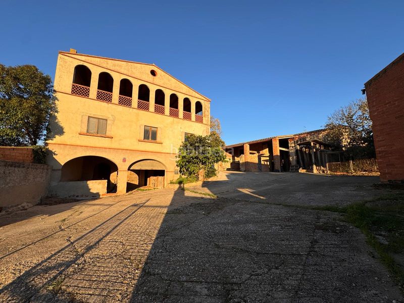 Foto db6009bb-ede1-4730-9c09-b2288d250464. Casa amb xemeneia aparcament a Corçà
