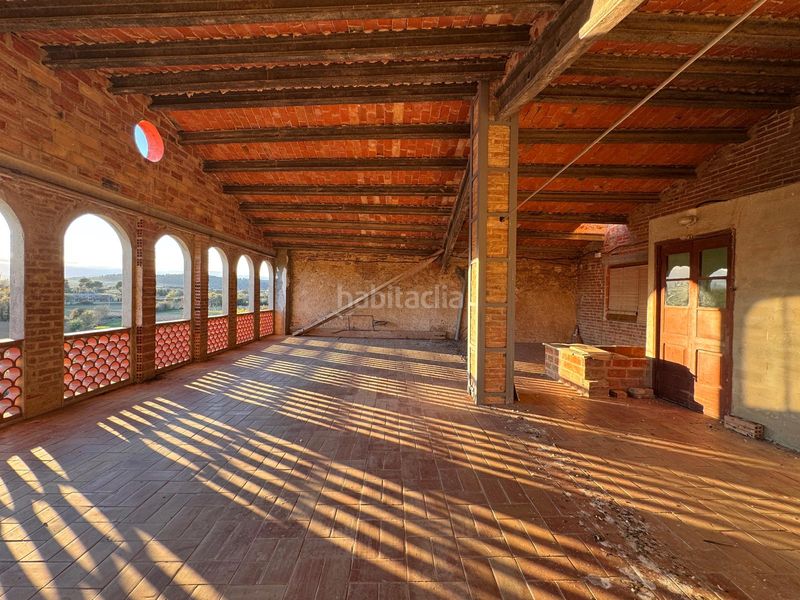 Foto f9887f29-3485-4ff8-8605-3df74cee8461. Casa amb xemeneia aparcament a Corçà