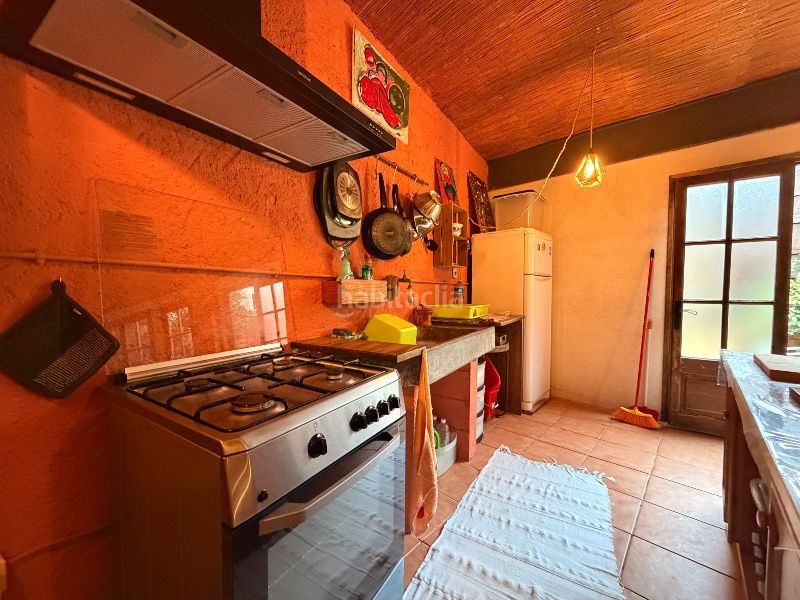 Foto b117f82e-40b5-44e2-ba4a-ebc4a360ea60. Casa amb xemeneia calefacció a Ultramort