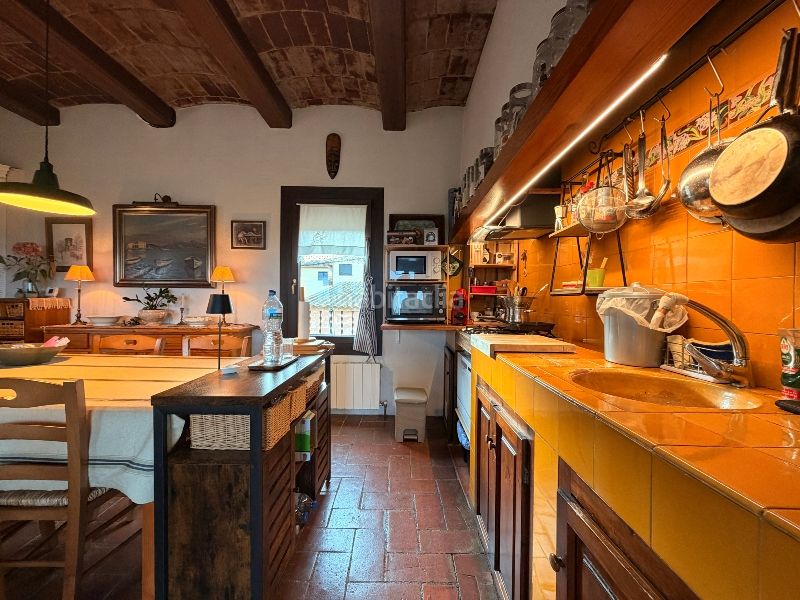 Foto be36f3c5-3b99-405e-a4ce-dac905e17238. Casa amb xemeneia calefacció a Ultramort