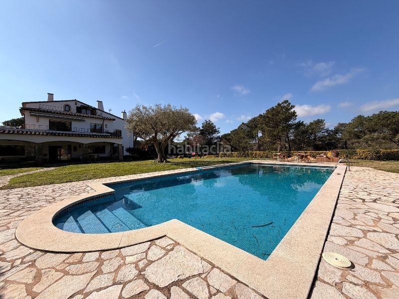 Foto 1c4e711f-9ac1-4cfc-8e6d-4ffbd0eefaa1. Casa amb xemeneia calefacció aparcament piscina a Calella de Palafrugell