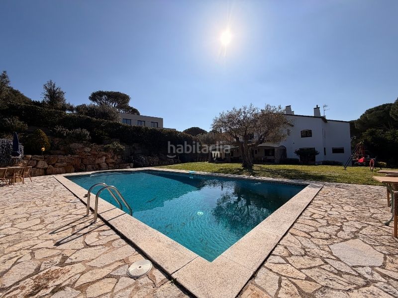 Foto 329e413f-c44a-4d62-bc34-ab2b923237cf. Casa amb xemeneia calefacció aparcament piscina a Calella de Palafrugell