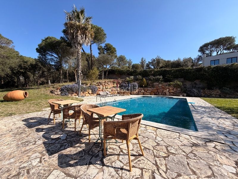 Foto 38010a96-d9d1-4b56-9509-ebaeec85513f. Casa amb xemeneia calefacció aparcament piscina a Calella de Palafrugell