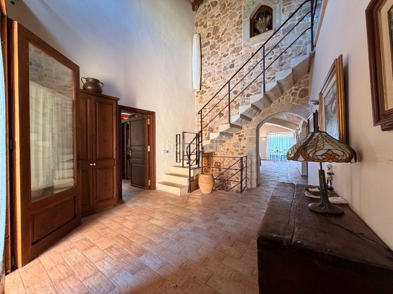 Foto 417280ea-99e5-4c68-a8ce-0e10965819ec. Casa amb xemeneia calefacció aparcament piscina a Sant Feliu de Guíxols