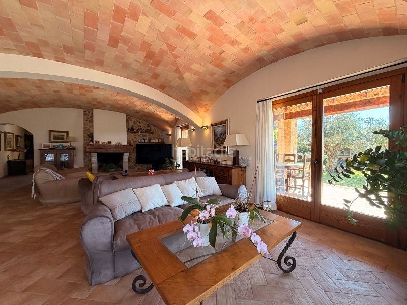 Foto c45a0998-602e-4e22-9327-6a28d55b091d. Casa amb xemeneia calefacció aparcament piscina a Sant Feliu de Guíxols