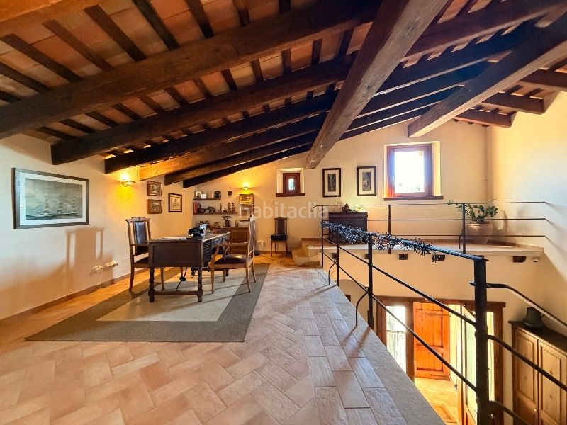 Foto f49e0292-327e-4c2c-a13d-89562d7f2c17. Casa amb xemeneia calefacció aparcament piscina a Sant Feliu de Guíxols