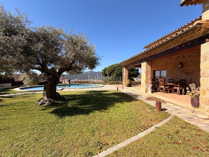 Foto f62dd73b-c733-4103-b336-8bd6e72a6954. Casa amb xemeneia calefacció aparcament piscina a Sant Feliu de Guíxols