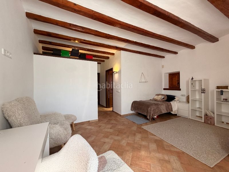 Foto f7a38eb8-ecb9-4d94-bad2-41dd0c4e4a74. Casa amb xemeneia calefacció aparcament piscina a Sant Feliu de Guíxols