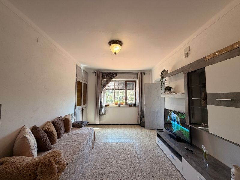 Foto 38d5d9a4-6f62-40a8-be93-c908c16d8330. Casa amb xemeneia a Forallac