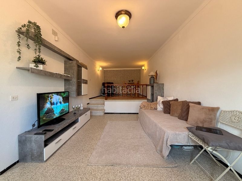 Foto 7a0de5c8-7355-43c7-a5a1-7cd3bf73d7ff. Casa amb xemeneia a Forallac