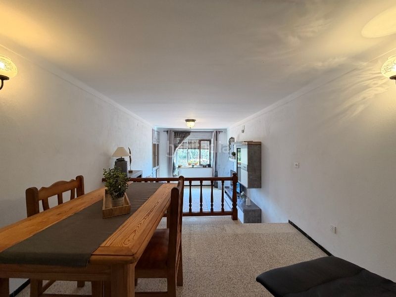 Foto 7b8fb4ac-b42c-4359-9090-251f92eb738e. Casa amb xemeneia a Forallac