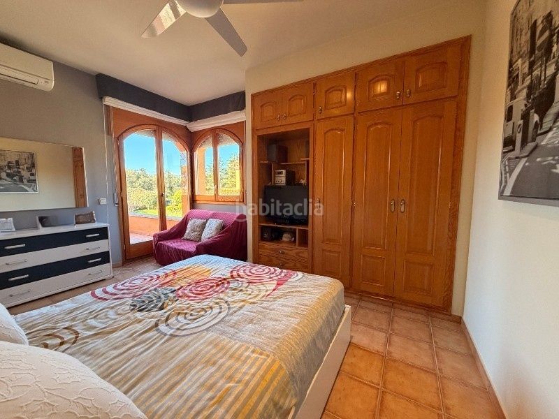 Foto 033fe01b-8e81-46e8-b6cf-fe37a48d7489. Casa amb xemeneia calefacció aparcament piscina a Mont-ras