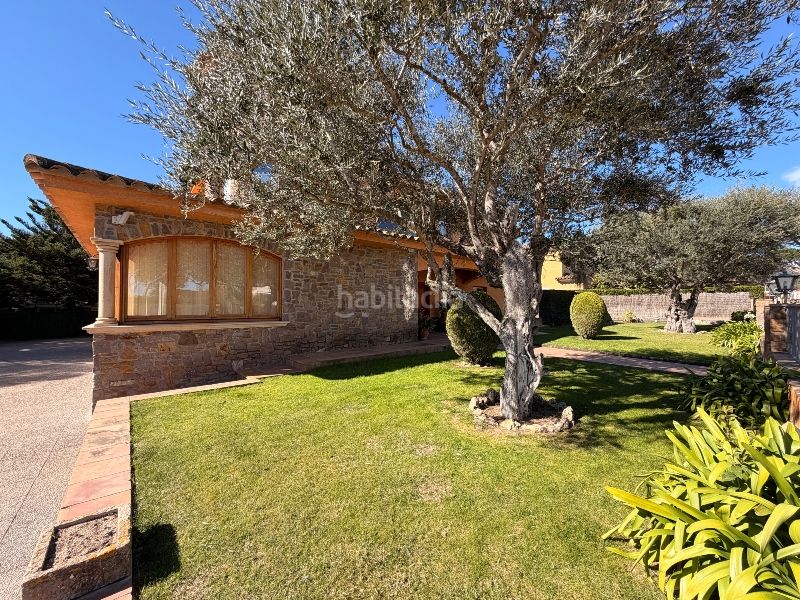 Foto 0c773f40-8047-4ba1-be56-3c6e35ff19b2. Casa amb xemeneia calefacció aparcament piscina a Mont-ras